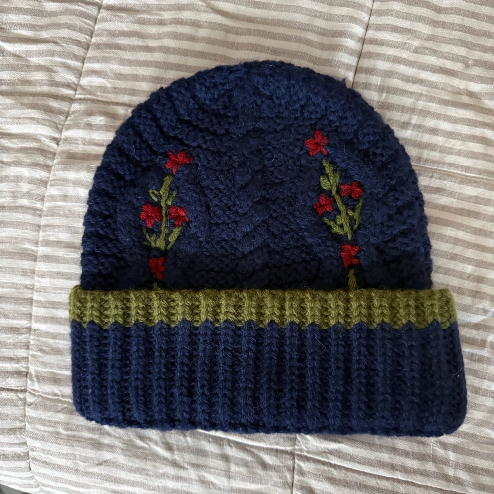 NWT Navy Blue Knit Damson Madder Beanie